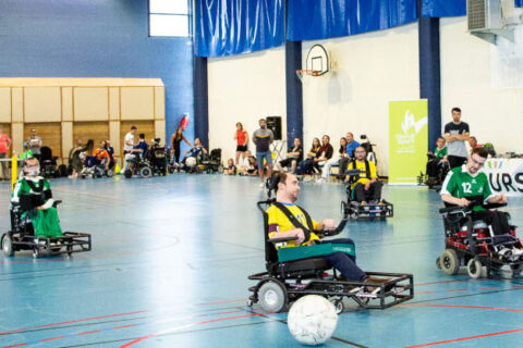 match footbal en fauteuil