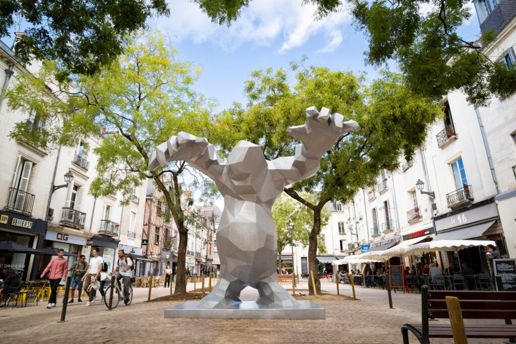 statue du monstre - Agrandir l'image, fenêtre modale